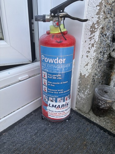 Used red fire extinguisher 2kg - used,